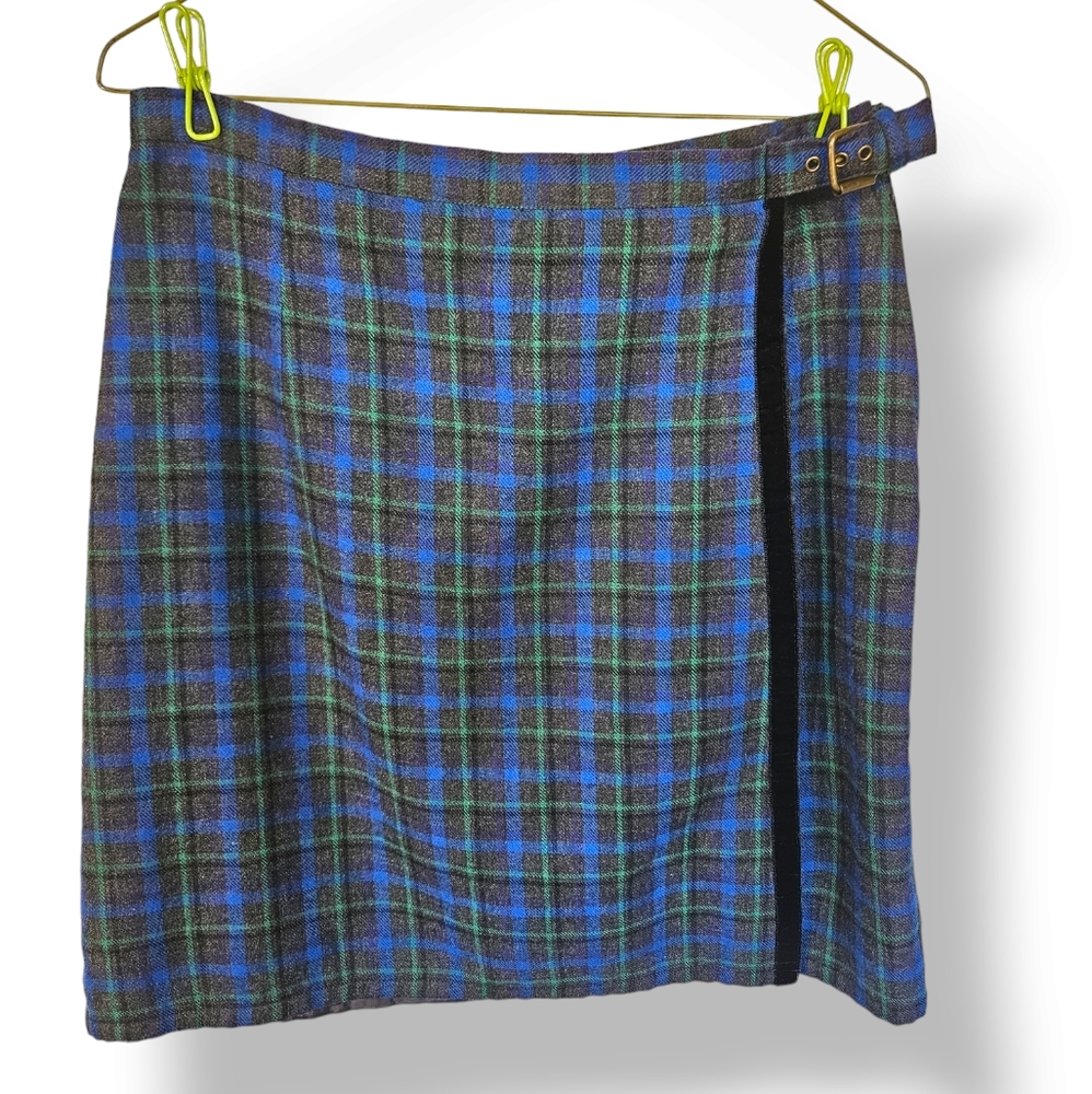 Liz Claiborn Size 10 Y2K Plaid Mini Skirt Crazy Horse